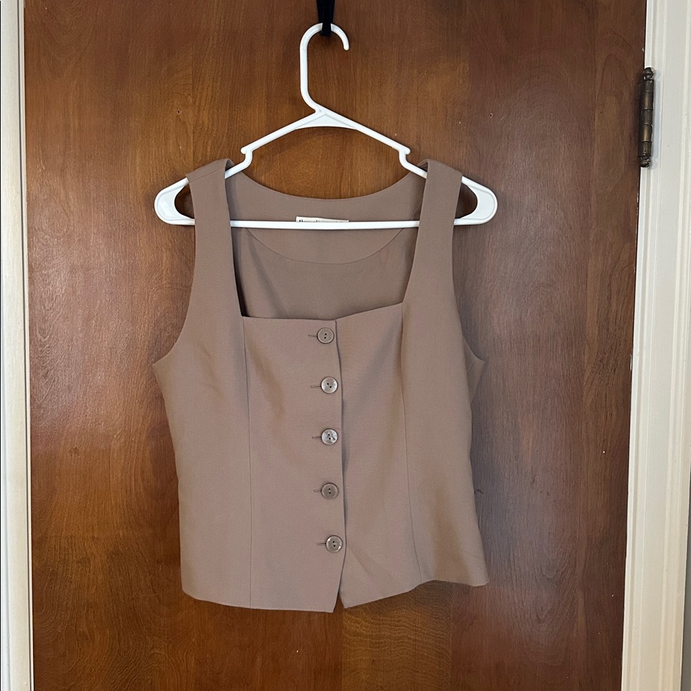 The A&F Mara Tailored Vest Squareneck Set Top